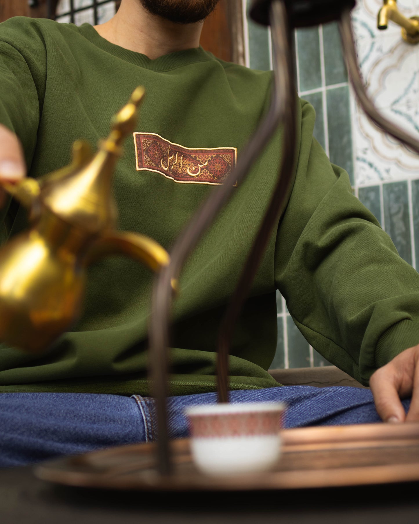 PERSIAN RUGS CREWNECK