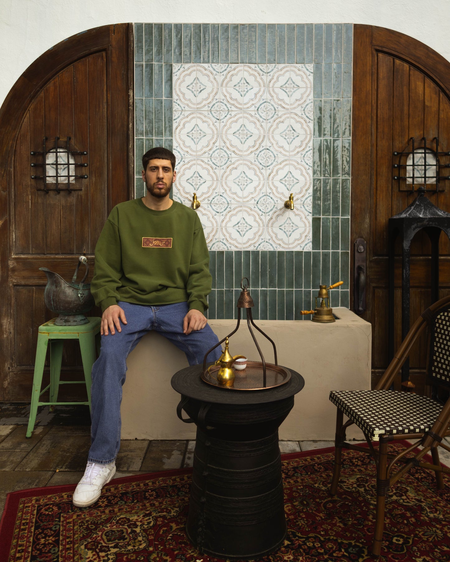 PERSIAN RUGS CREWNECK