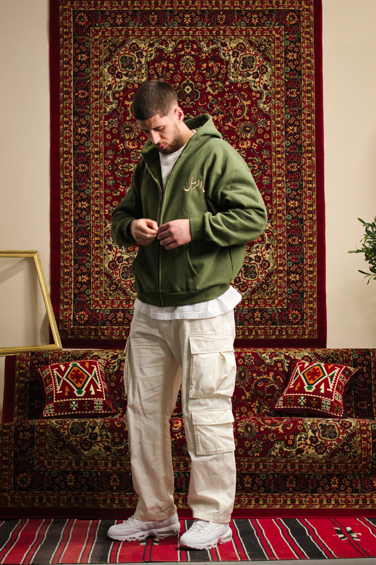 OLIVE GREEN BEDOUIN GATHERING ZIP-UP